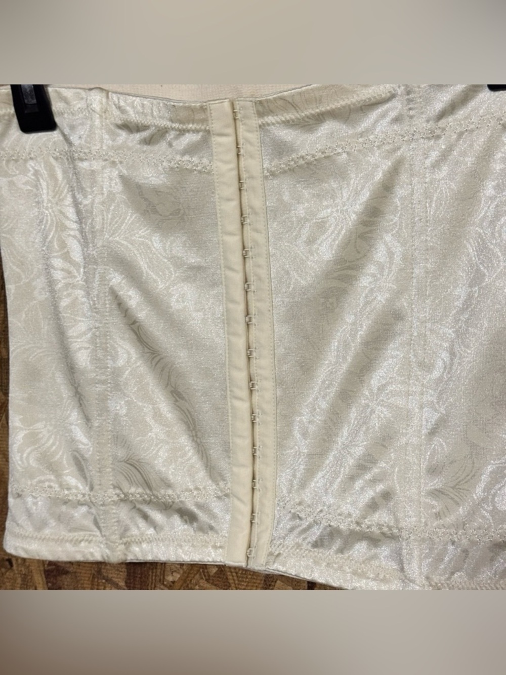 Maidenform Waist Trainer Corset Style Shapewear Ivory Floral Nylon/Spandex Large